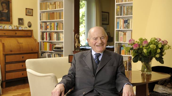 (c) Boris Rostami-Rabet