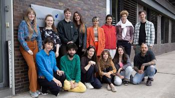 Foto des stART.up-Jahrgangs 2023/24